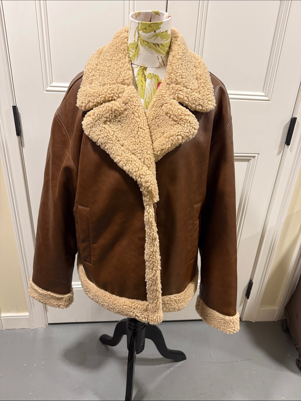 LEVI's Brown Faux Shearling Teddy Vegan Leather Jacket with Cream Trim
